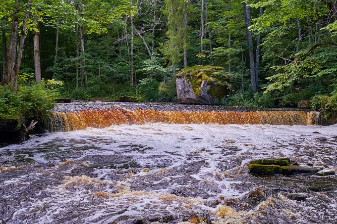 Valgejõgi. Nõmmeveski juga 