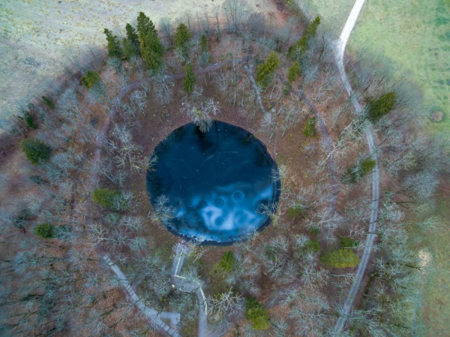 Saaremaa Püha kihelkonna Kaali küla Pühajärv